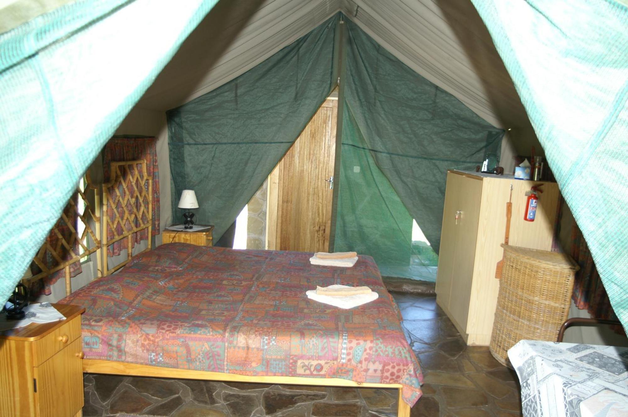 Etusis Lodge Usakos Exteriér fotografie