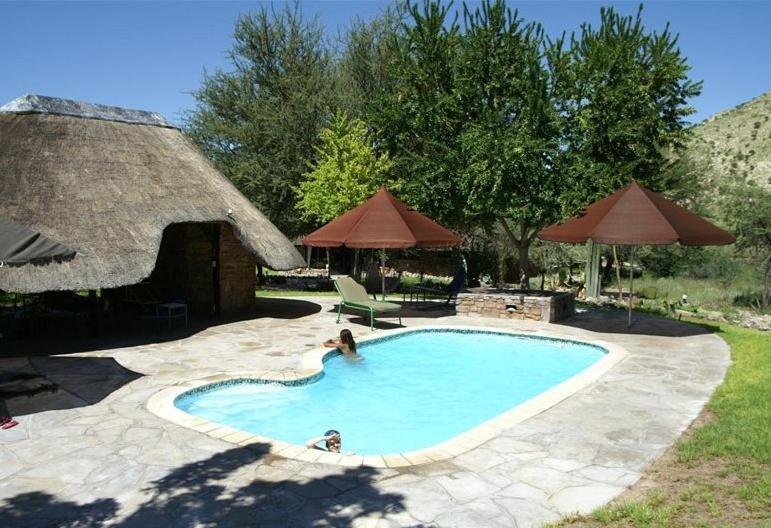 Etusis Lodge Usakos Exteriér fotografie