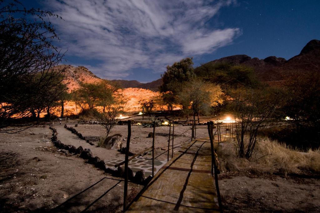 Etusis Lodge Usakos Exteriér fotografie