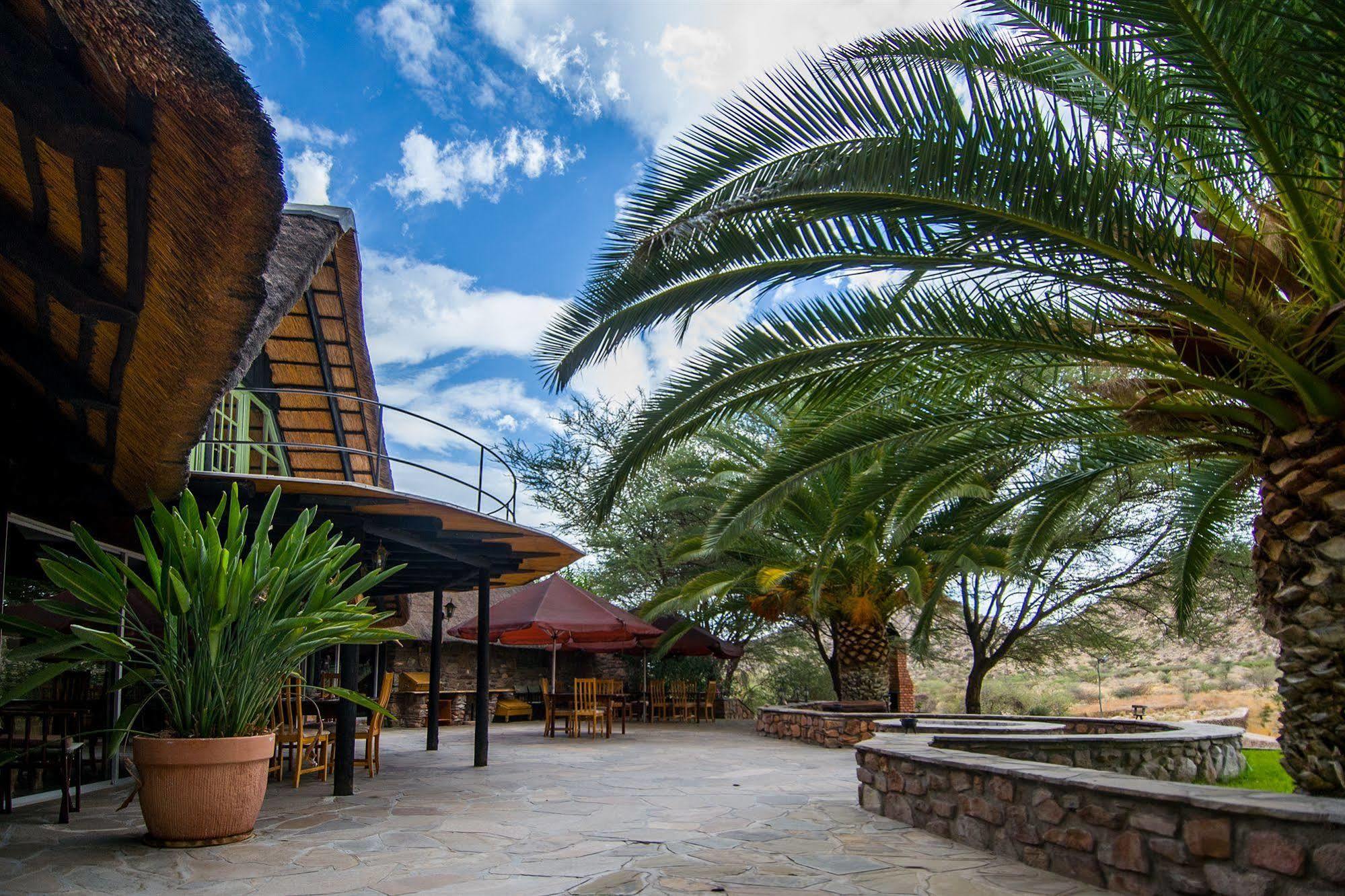 Etusis Lodge Usakos Exteriér fotografie